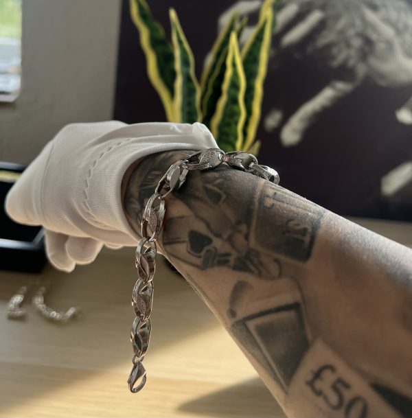 925 Tulip 💐🤍⛓️‍💥 - Image 2