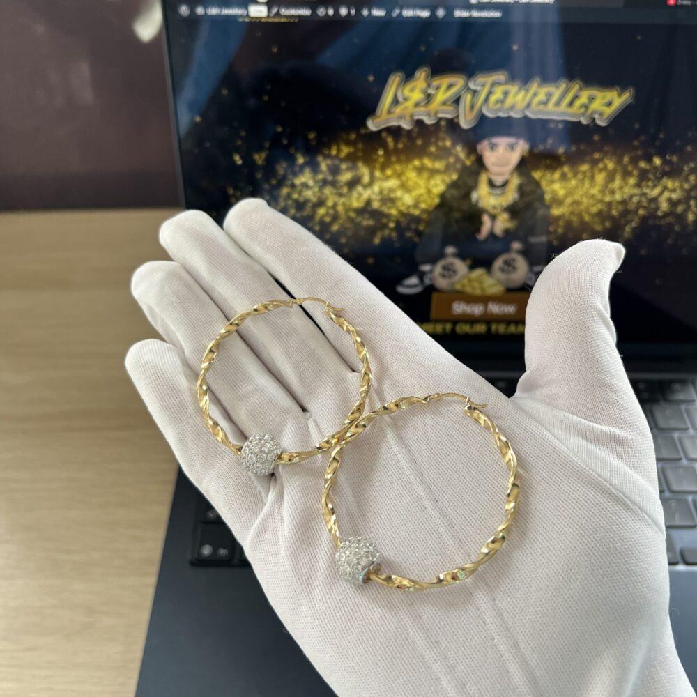 10ct Twisted Hoops & balls 💘🫶🏻💕😩🇺🇸