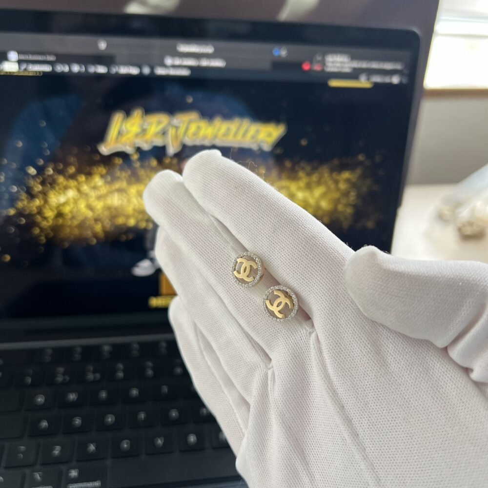 Cz/Plain CC Style Studs 😛💘